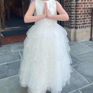Communion or Flower Girl Dress (Off White) Girls Size 10 with veil and tiara